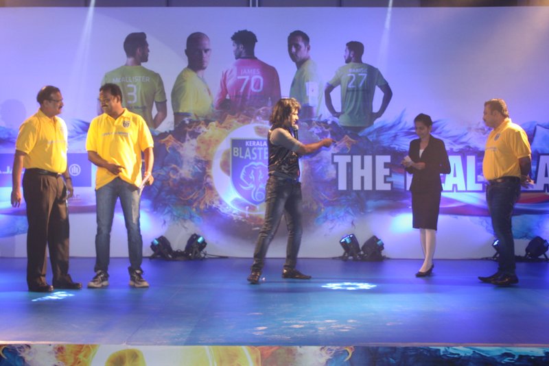mentalist show for kerala blasters team in kochi by Aladin